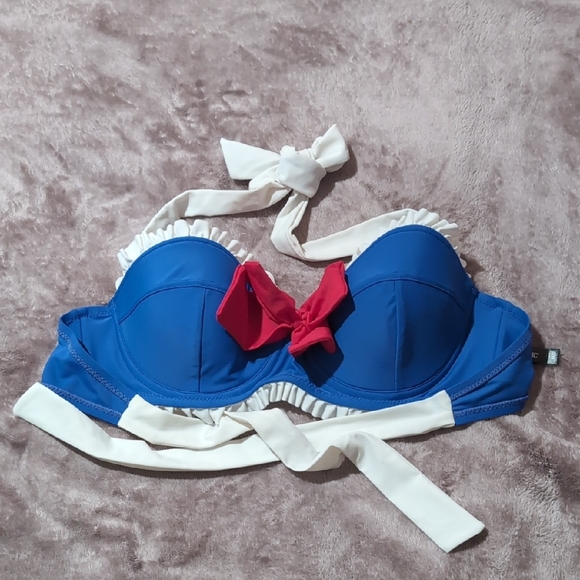 Blue Bikini Set with Red Bow - Picture 7 of 7